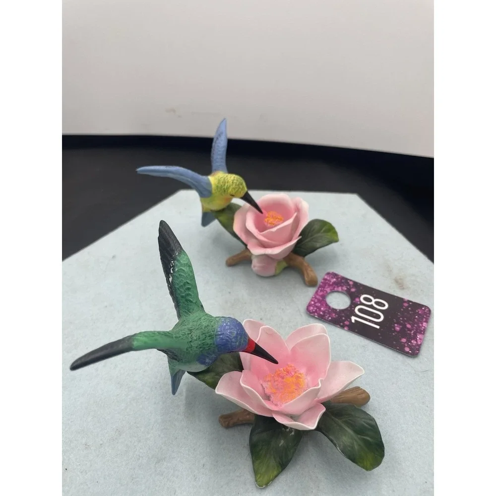2 VNTG‎ Hummingbird Figurines